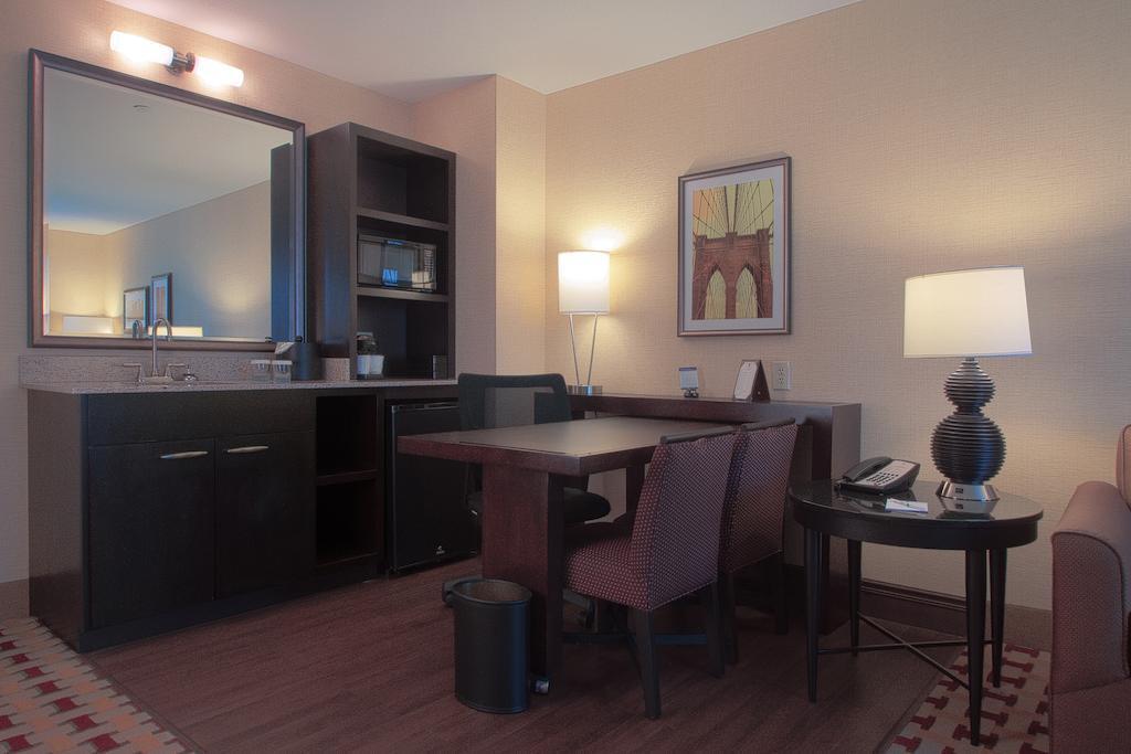 Embassy Suites Columbus - Airport Eksteriør billede